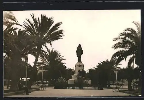 AK Malta, The Avenue Florian & Monument