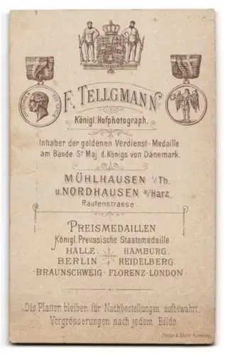 Fotografie F. Tellgmann, Nordhausen a. Harz, Rautenstrasse, Junger Mann in modischer Kleidung