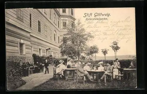 AK Göttweig, Stift Göttweig, Gasthaus Kellerstübelgarten mit Gästen
