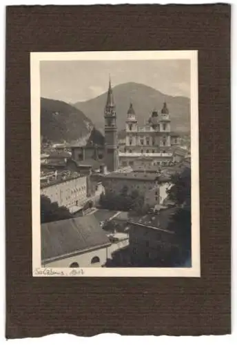 Fotografie unbekannter Fotograf, Ansicht Salzburg, Teilansicht der Stadt mit Kirchen