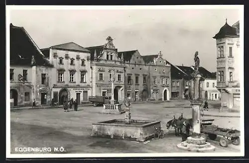 AK Eggenburg /N. Ö., Tabak Hauptverlag Therese Walter, Lebensmittel-Geschäft Josef Schefzig, Brunnen
