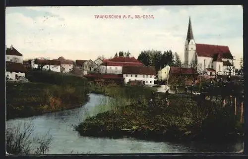 AK Taufkirchen /Ob.-Oest., Uferpartie an der Flussbrück beim Ortseingang