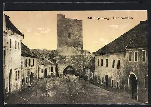 AK Alt Eggenburg, Hornerstrasse mit Torturm
