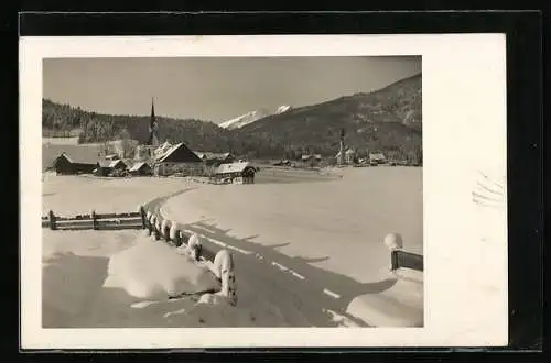 AK Gosau, Ortsansicht mit Gamsfeld im Winter