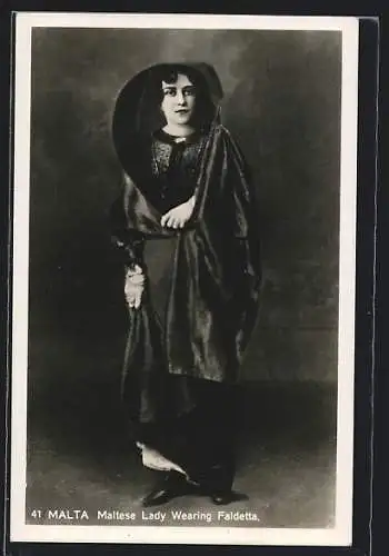 AK Malta, Maltese Lady Wearing Faldetta