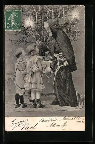 AK Weihnachtsmann bringt Kinder Geschenke