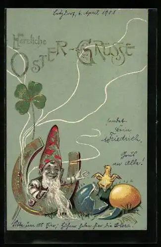 Präge-AK Zwerg im Hufeisen mit qualmender Pfeife