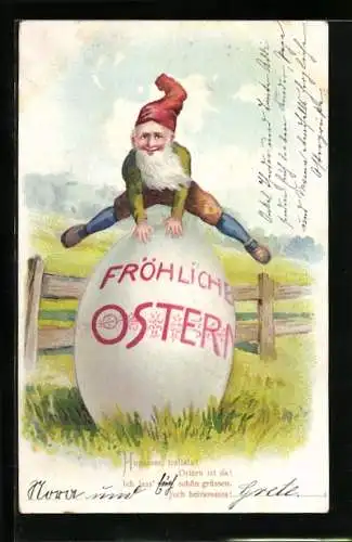 Künstler-AK Zwerg springt fröhlich über ein Osterei