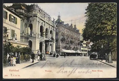 AK Karlsbad, Strassenpartie an der neuen WIese mit Theater