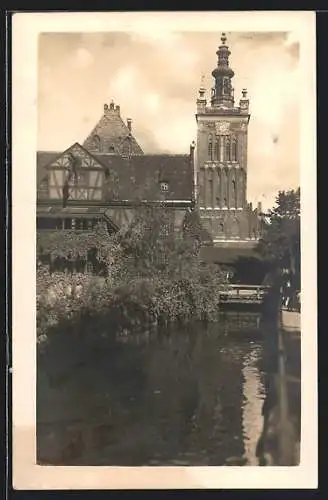 AK Danzig, Uferpartie bei der St. Katharinen Kirche