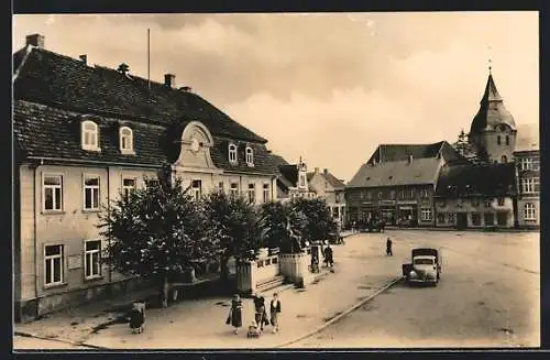 AK Stavenhagen /Meckl., Rathaus und Kirche