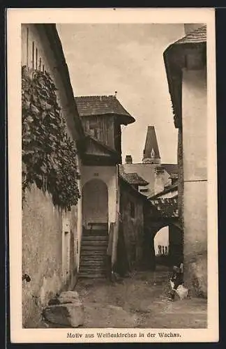 AK Weissenkirchen, Ortspartie mit Blick auf Torbogen
