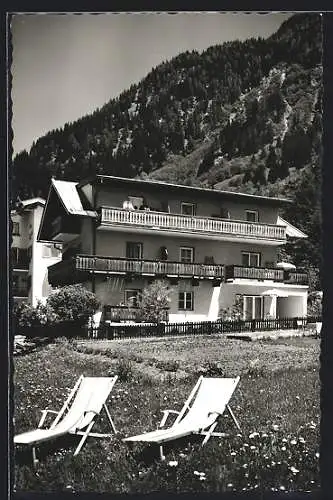 AK Bad Hofgastein, Pension Haus Schafflinger mit Liegestühlen