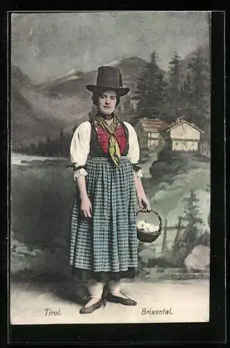 AK Brixental /Tirol, Eine junge Frau mit einem Korb Eier in lokaler Tracht