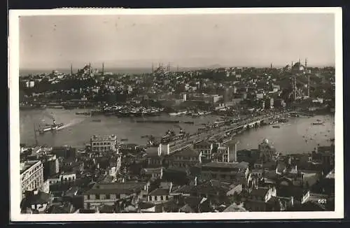 AK Constantinople, Panoramaansicht der Stadt mit dem Bosporus