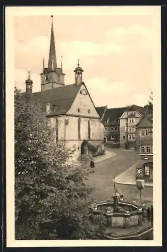 AK Pössneck /Thür., Marktplatz, Kirche und Brunnen