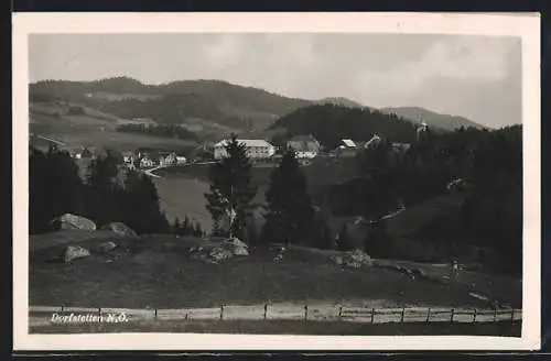 AK Dorfstetten /N. Ö., Ortsansicht mit Umgebung