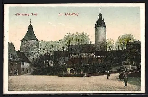 AK Altenburg / S.-A., Partie im Schlosshof