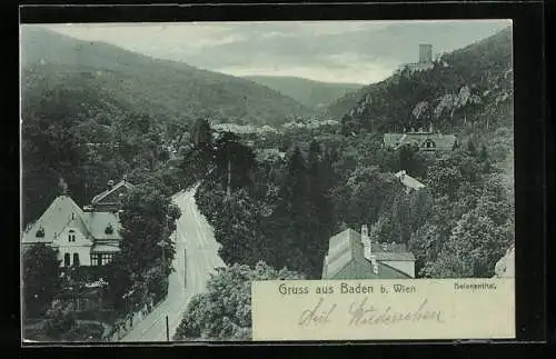 AK Baden b. Wien, Strassenpartie mit Burg im Helenenthal