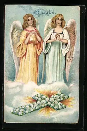 Präge-AK Engel beten über Kreuz aus Blumen, Glaube