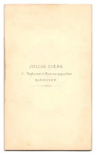 Fotografie Julius Giere, Hannover, Sophienstr. 5, Bürgerlicher Herr mit Schnauzbart