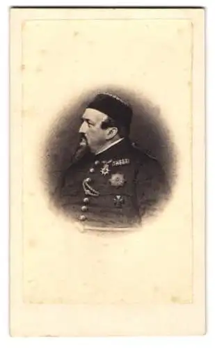 Fotografie unbekannter Fotograf und Ort, Portrait König Frederik VII. von Dänemark in Uniform mit Orden