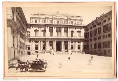 Fotografie unbekannter Fotograf, Ansicht Genova - Genua, Palazzo Ducale, Strassenbahn - Pferdebahn
