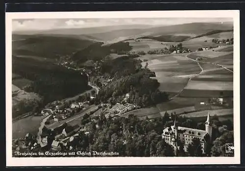 AK Neuhausen / Erzgeb., Totalansicht mit Schloss Purschenstein