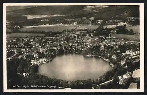 AK Bad Salzungen, Ortsansicht mit See vom Flugzeug aus