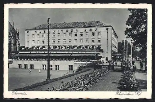 AK Chemnitz, Hotel Chemnitzer Hof mit Anlagen und Strasse