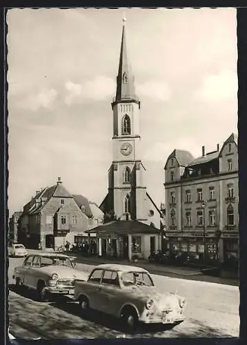AK Stollberg / Erzgeb., Markt mit Jakobikirche und Trabanten