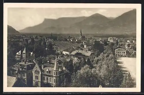 AK Eger, Teilansicht vor Berghintergrund