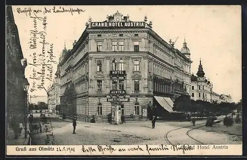 AK Olmütz, Hotel Austria mit Strassenpartie