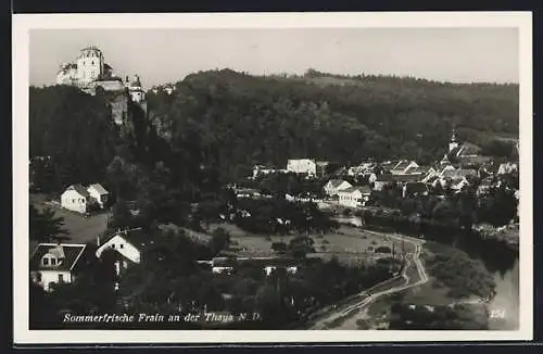 AK Frain a.d. Thaya, Ortsansicht mit der Kirche und dem Schloss