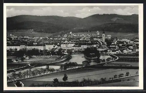 AK Pisek, Totalansicht mit Fluss und Bergpanorama