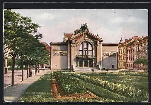 AK Pardubice, Mestské divadlo bylo zbudováno v moderní renaissanci podle plánu