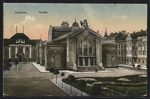 AK Pardubice, Divadlo