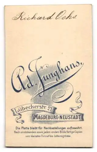 Fotografie Ad. Junghans, Magdeburg-Neust., Lübeckerstr. 21, Richard Ochs im Anzug mit Krawatte