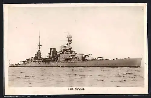 AK Britisches Kriegsschiff HMS Repulse auf Steuerbord