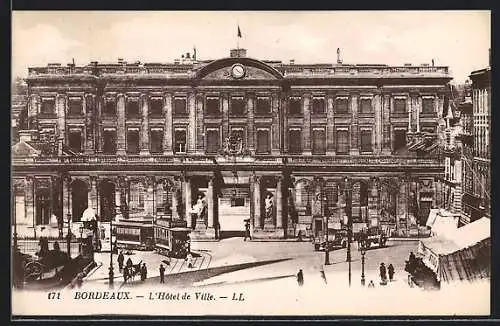 AK Bordeaux, L`Hôtel de Ville, Strassenbahn
