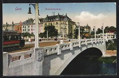 AK Gera, Heinrichsbrücke mit Strassenbahn