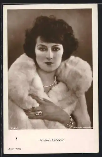 AK Schauspielerin Vivian Gibson im Kostüm einer Filmrolle