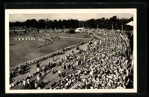 AK Frankfurt, Reine Anbetung von Jehovas Zeugen 1951, Hauptversammlung im Fest-Stadion