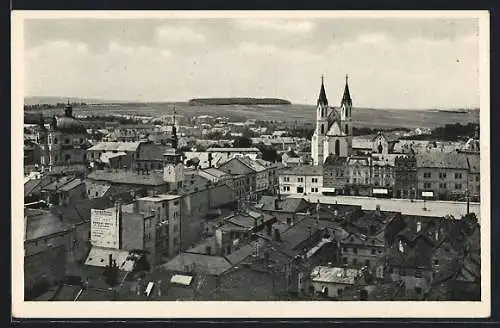 AK Kremsier / Kromeriz, Teilansicht mit Kirche, Luftaufnahme