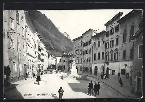 AK Hallein, Passanten am Schöndorfer-Platz