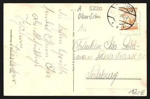 AK Mattighofen /Ob.-Oest., Unterer Marktplatz mit Blick zur Kirche