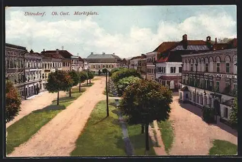 AK Uttendorf /Ob. Oest., Blick auf den Marktplatz
