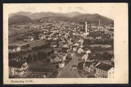 AK Munderfing /O.-Oe., Blick über die Dächer