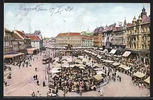 AK Zagreb, Jelacic placo, Strassenbahnverkehr an einem Markttag