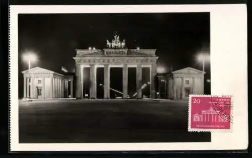 Maximum-AK Berlin, Brandenburger Tor bei Nacht